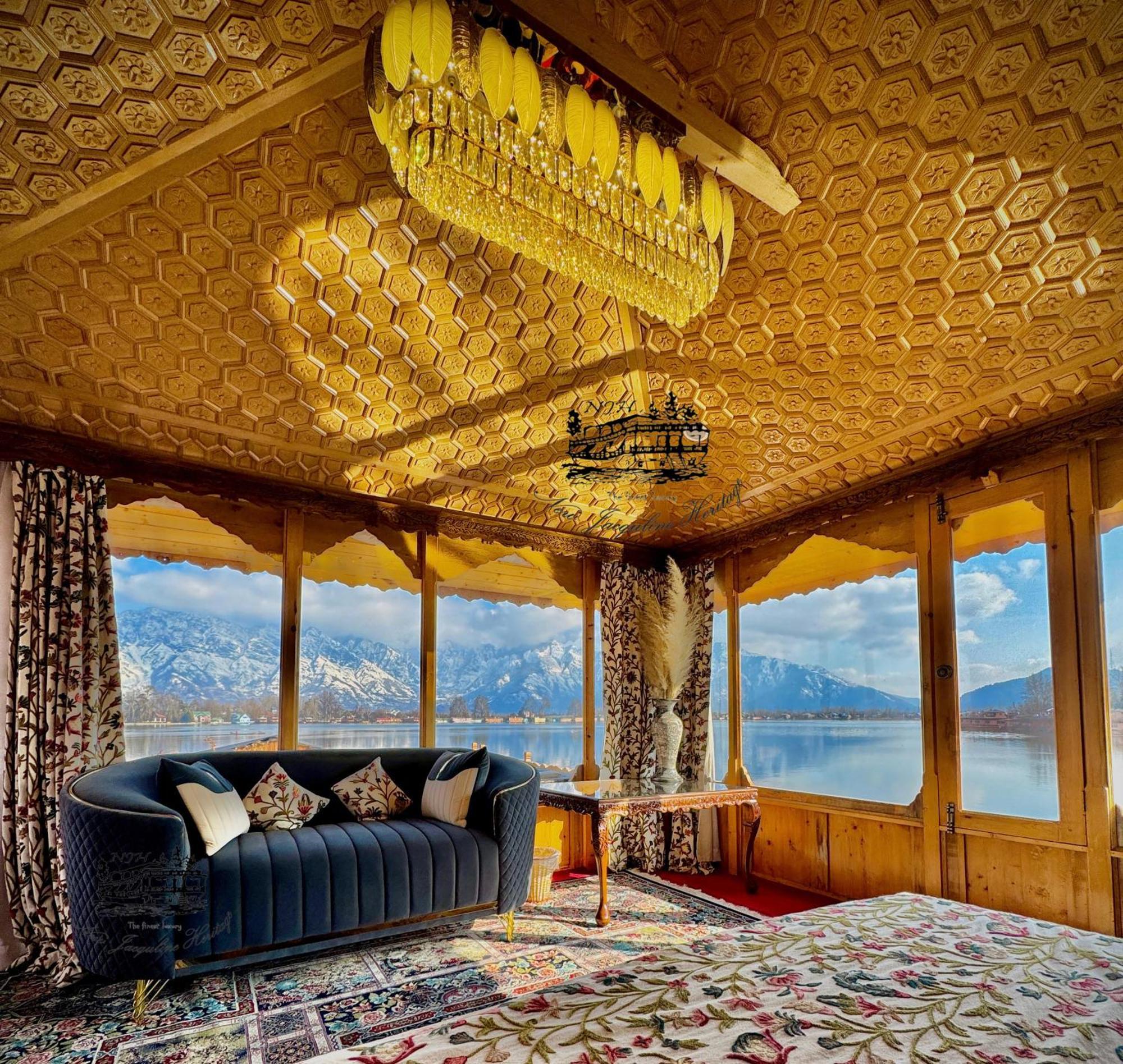 New Jacquline Heritage Houseboats Srīnagar Exteriér fotografie