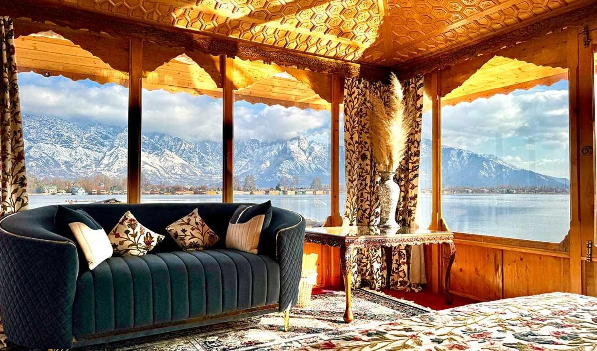 New Jacquline Heritage Houseboats Srīnagar Exteriér fotografie